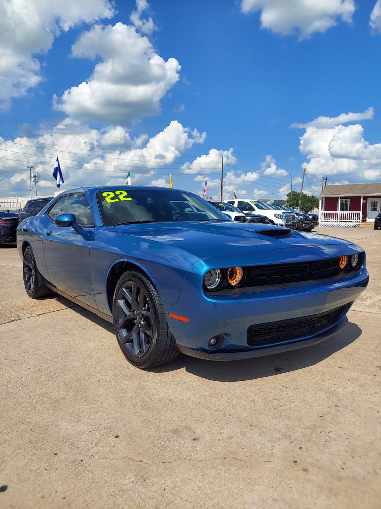 Photo 3 of this DODGE CHALLENGER