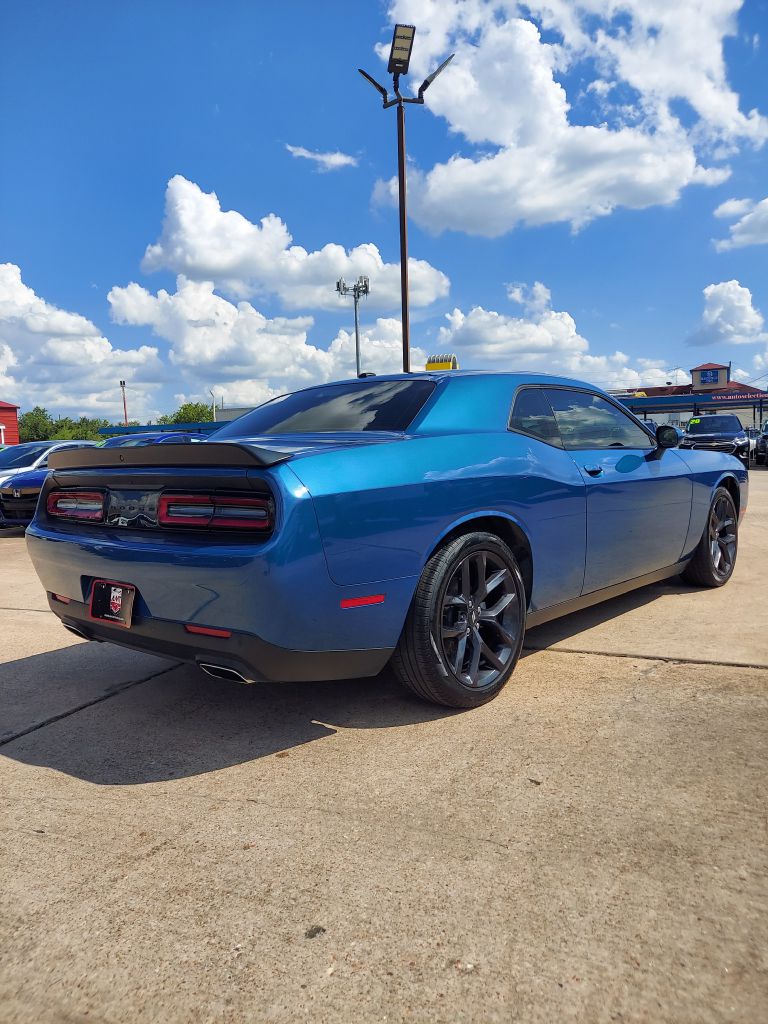 Photo 5 of this DODGE CHALLENGER