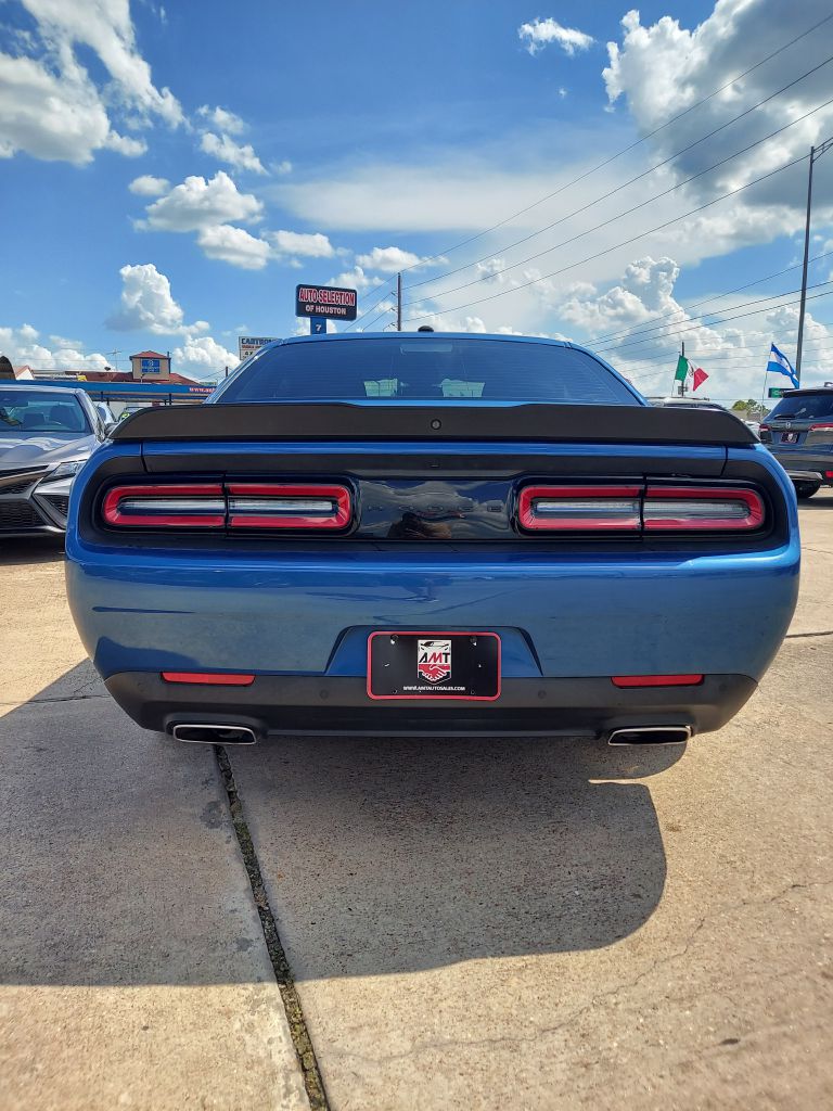 Photo 6 of this DODGE CHALLENGER