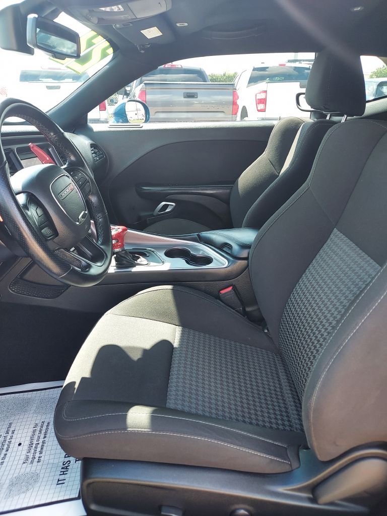 Photo 9 of this DODGE CHALLENGER