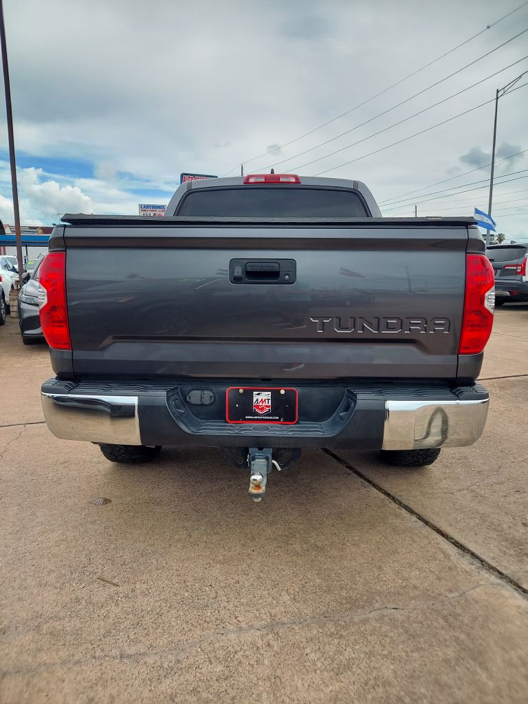 Photo 6 of this TOYOTA TUNDRA