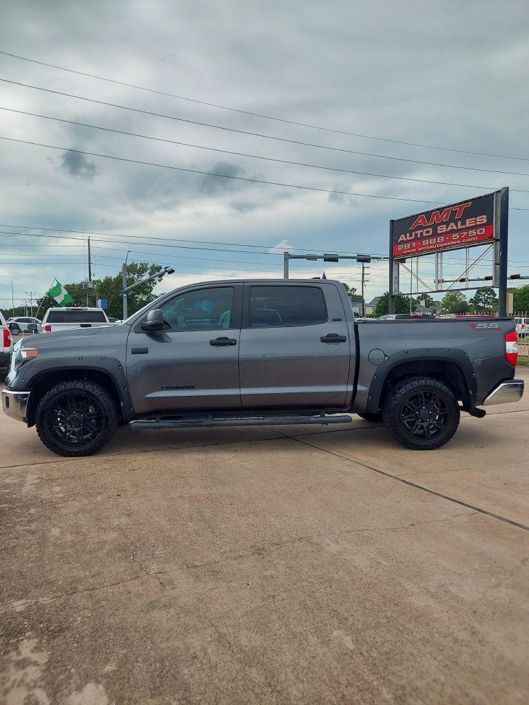 Photo 8 of this TOYOTA TUNDRA