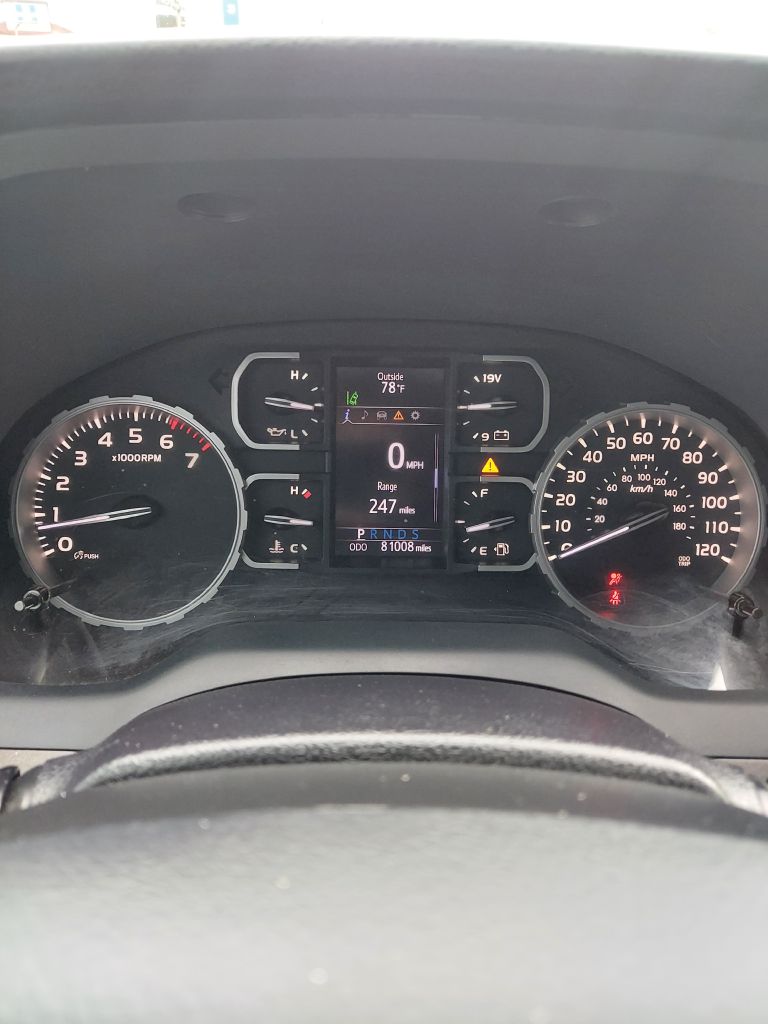 Photo 15 of this TOYOTA TUNDRA