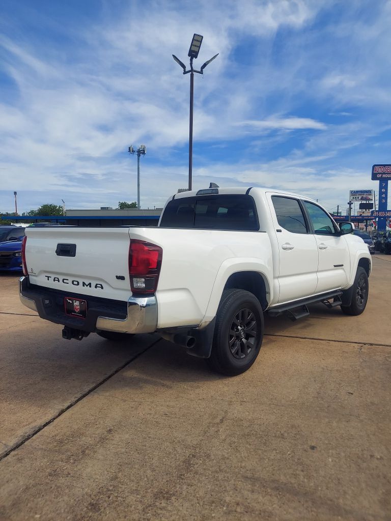Photo 5 of this TOYOTA TACOMA