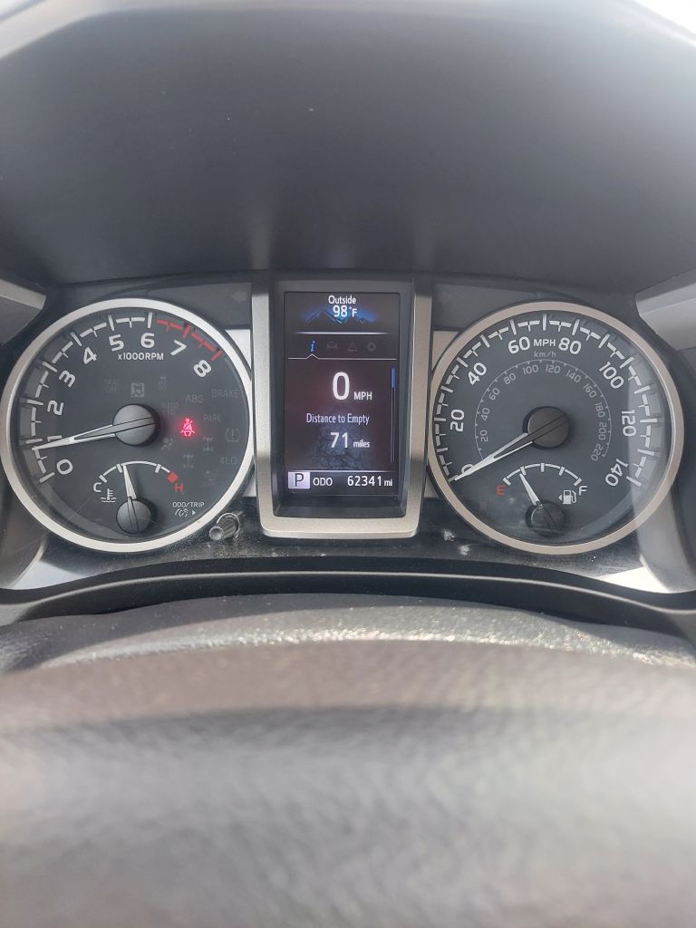 Photo 15 of this TOYOTA TACOMA