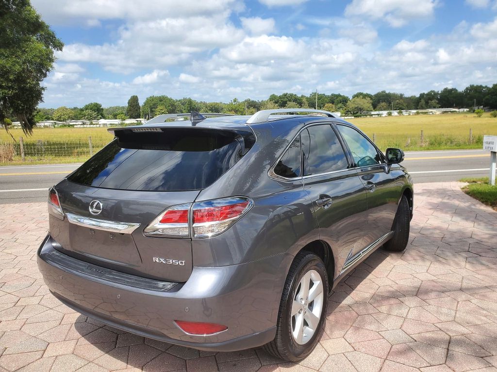 Photo 3 of this LEXUS RX