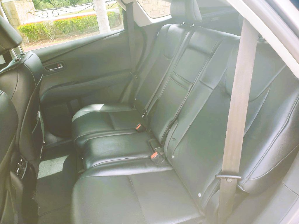 Photo 7 of this LEXUS RX