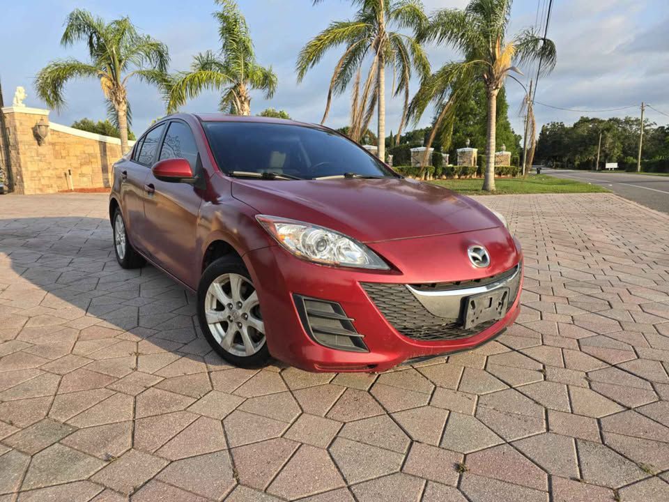 Photo 2 of this MAZDA 3