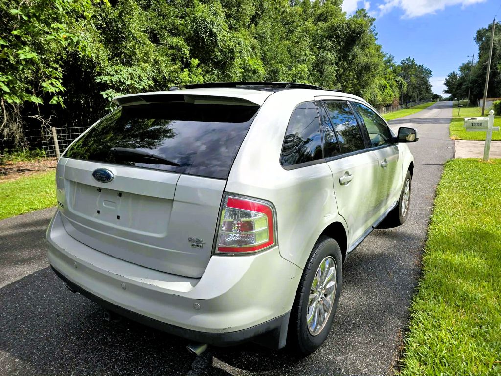 Photo 3 of this FORD EDGE