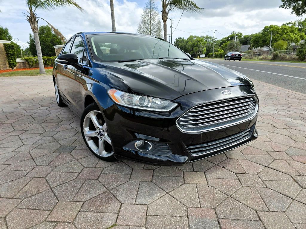 Photo 3 of this FORD FUSION
