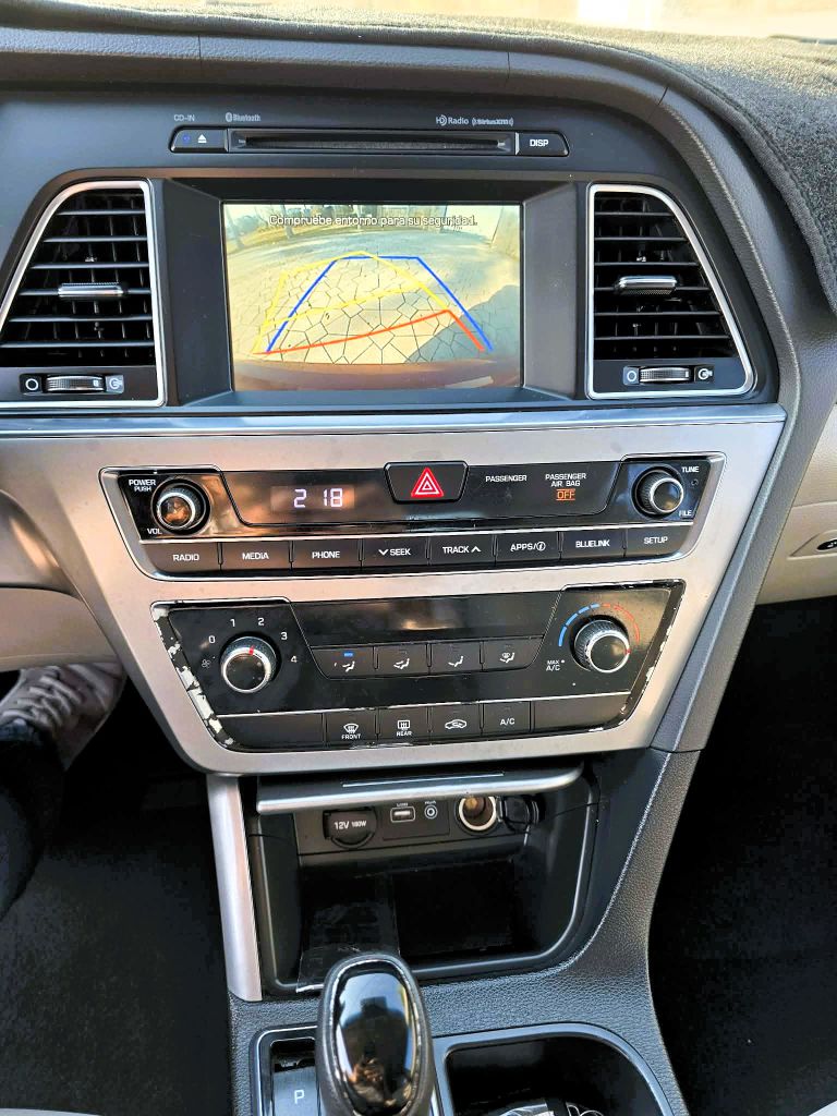 Photo 7 of this HYUNDAI SONATA