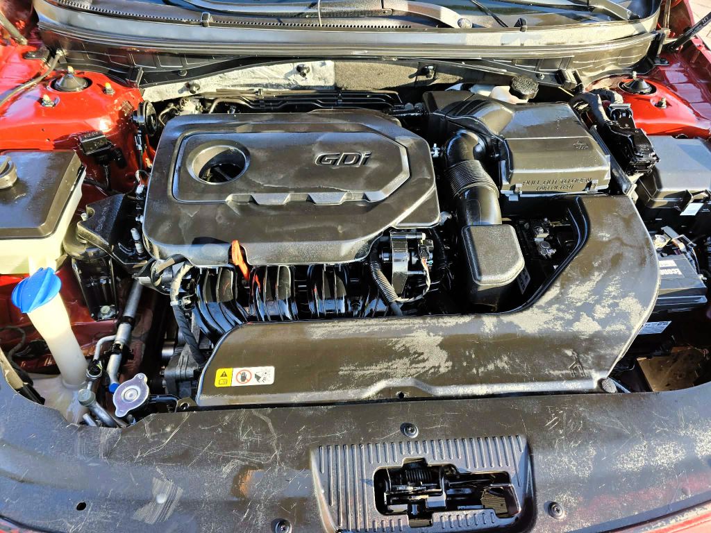 Photo 12 of this HYUNDAI SONATA