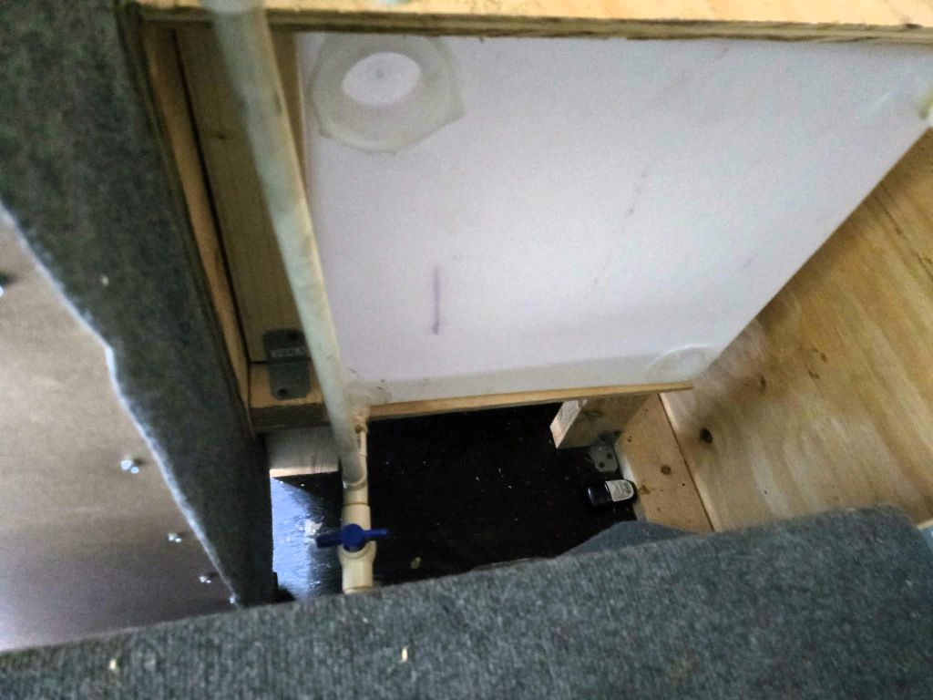 Photo 3 of this FORD ECONOLINE