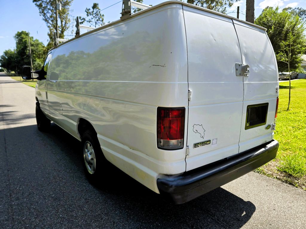 Photo 4 of this FORD ECONOLINE