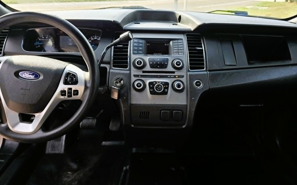 Photo 3 of this FORD TAURUS