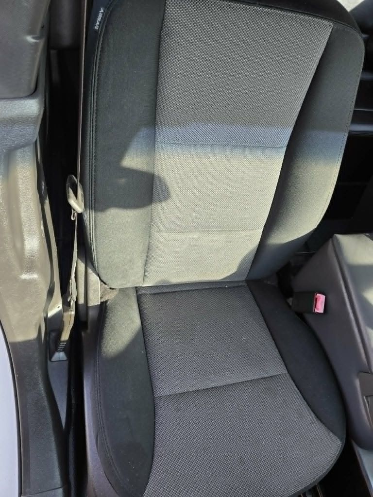 Photo 9 of this FORD TAURUS