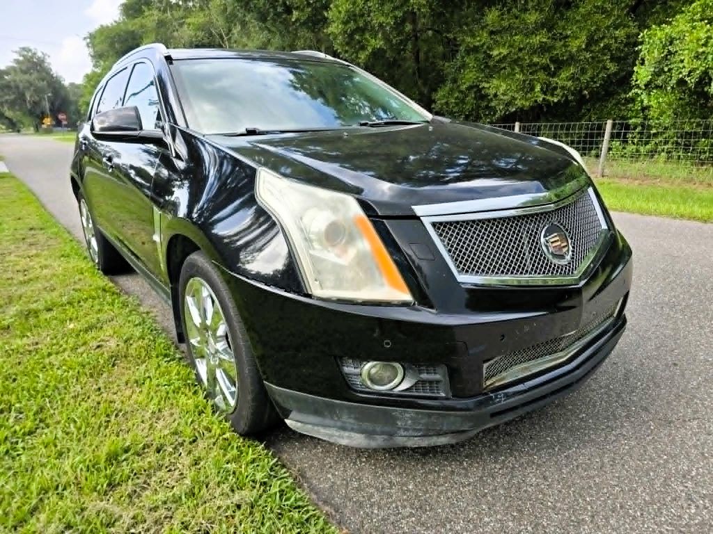 Photo 2 of this CADILLAC SRX