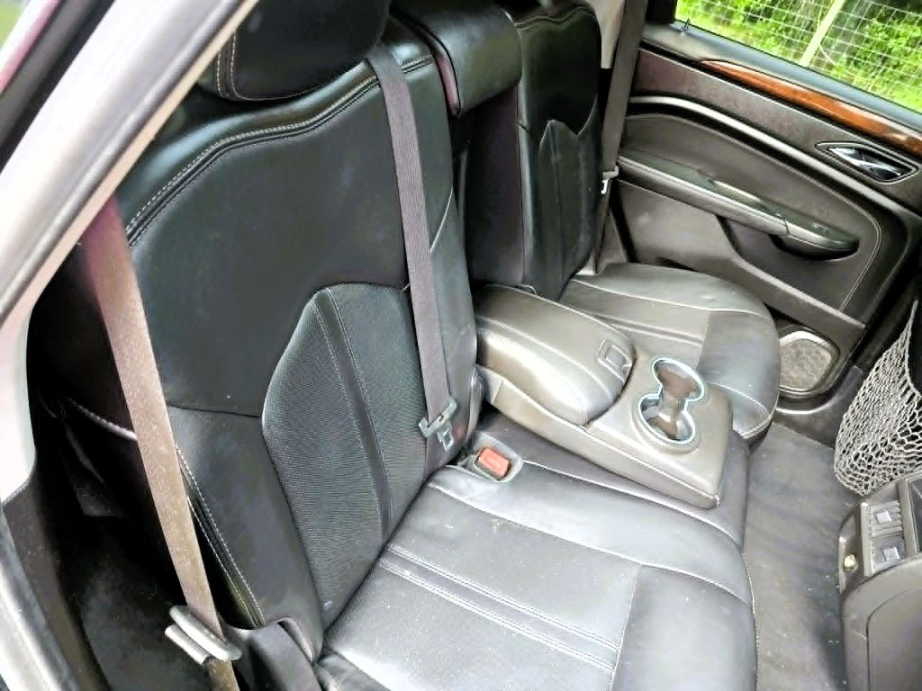 Photo 9 of this CADILLAC SRX