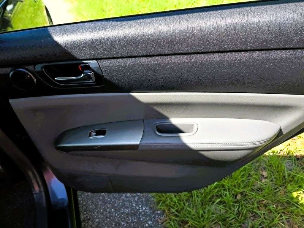 Photo 3 of this TOYOTA PRIUS