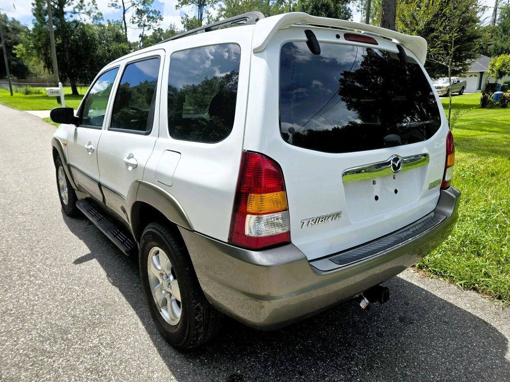 Photo 4 of this MAZDA TRIBUTE