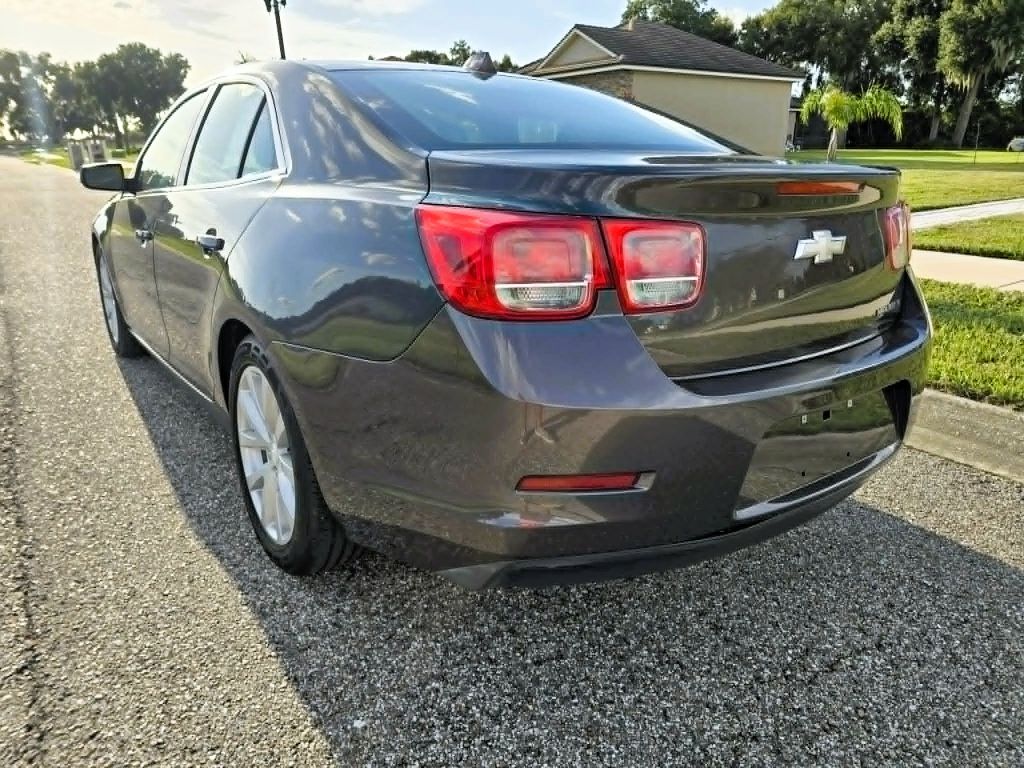 Photo 6 of this CHEVROLET MALIBU