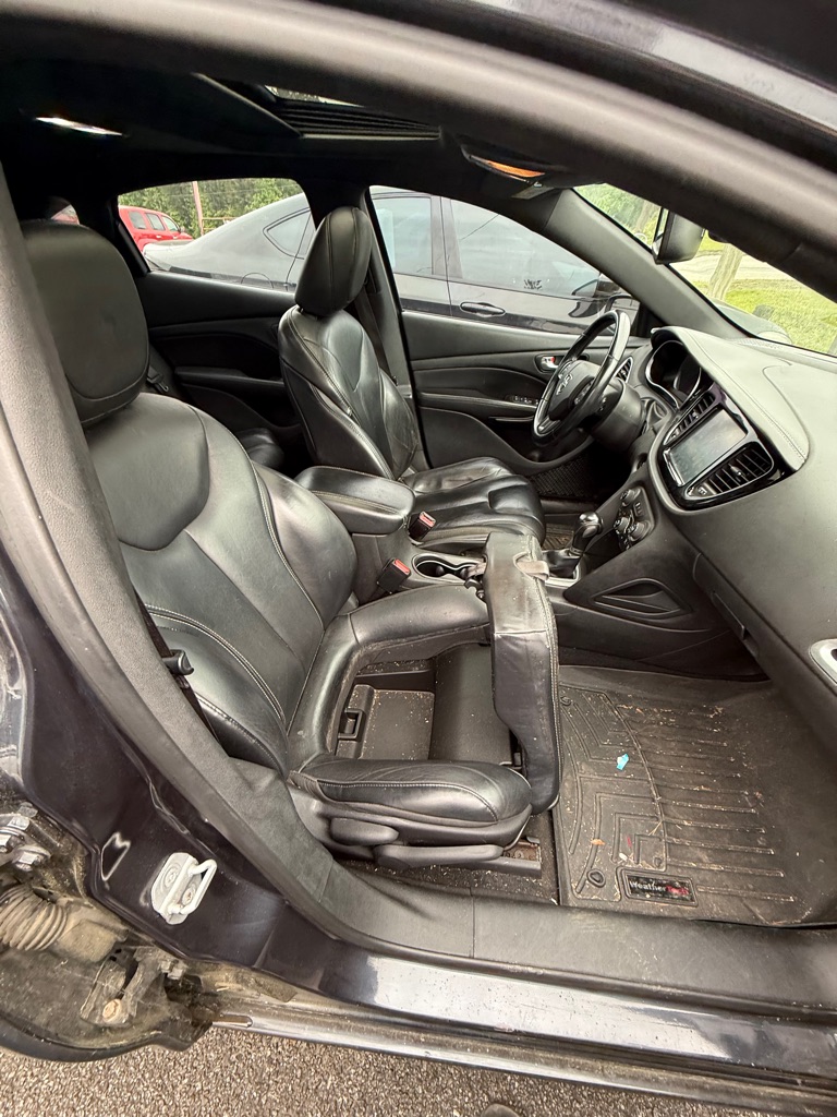 Photo 18 of this DODGE DART