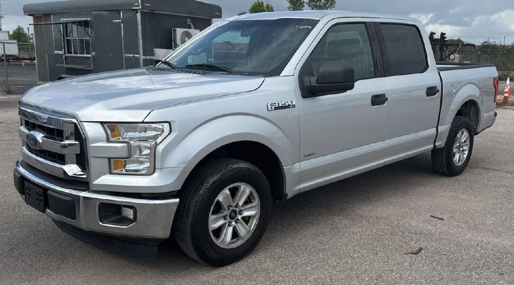 Photo 6 of this FORD F150