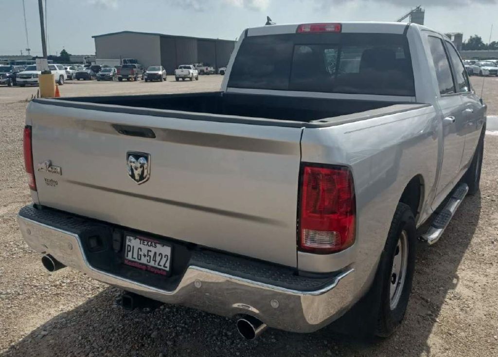 Photo 4 of this RAM 1500