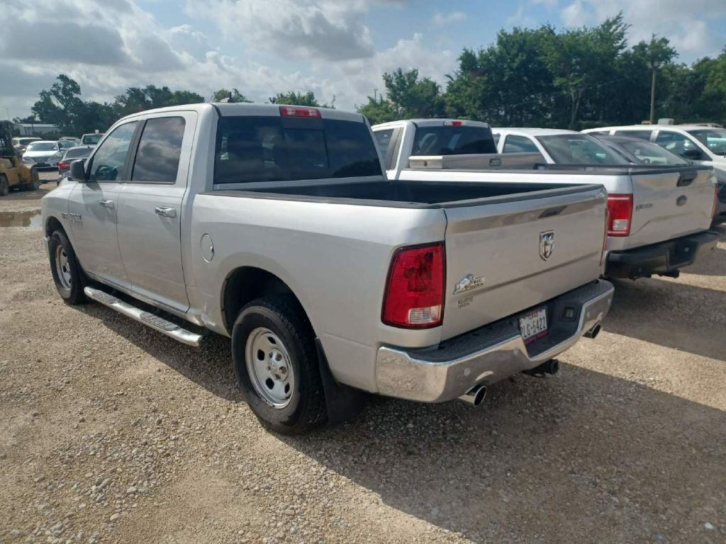 Photo 5 of this RAM 1500