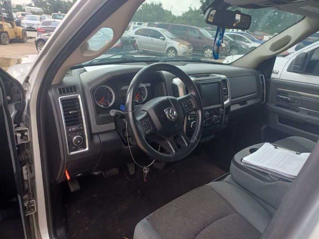 Photo 6 of this RAM 1500