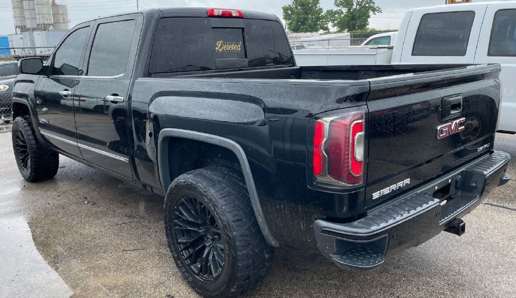 Photo 4 of this GMC SIERRA