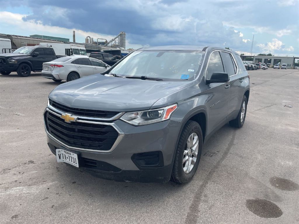 Photo 2 of this CHEVROLET TRAVERSE