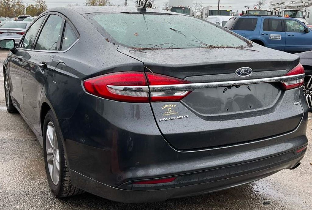 Photo 4 of this FORD FUSION
