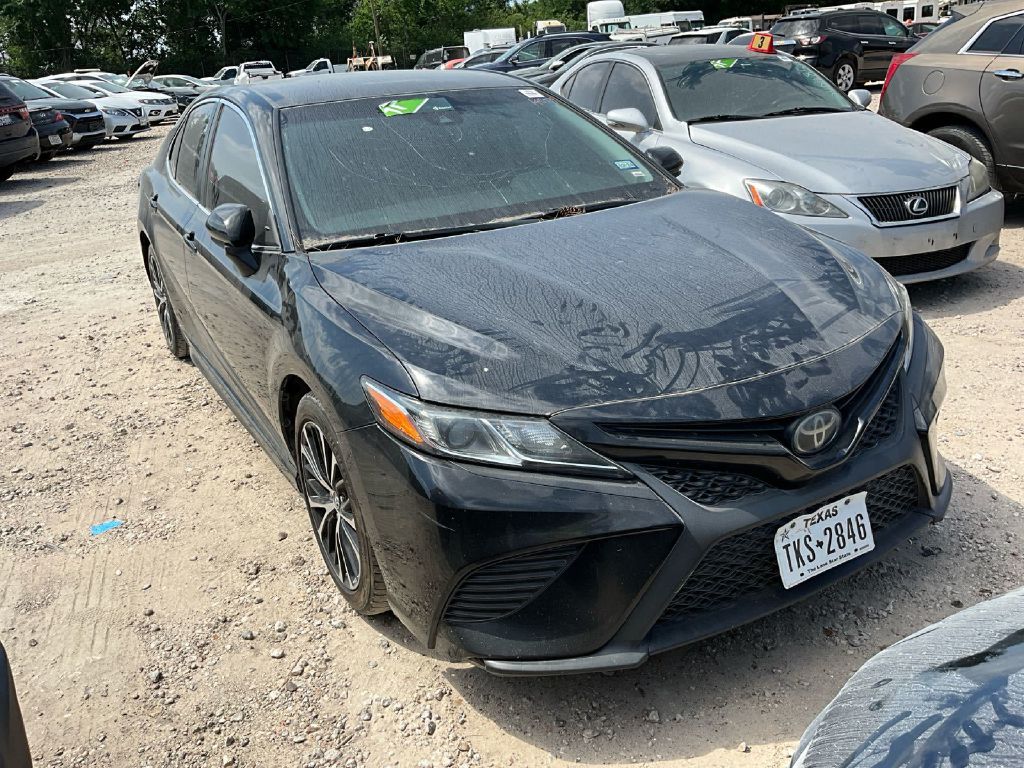 2018 TOYOTA CAMRY