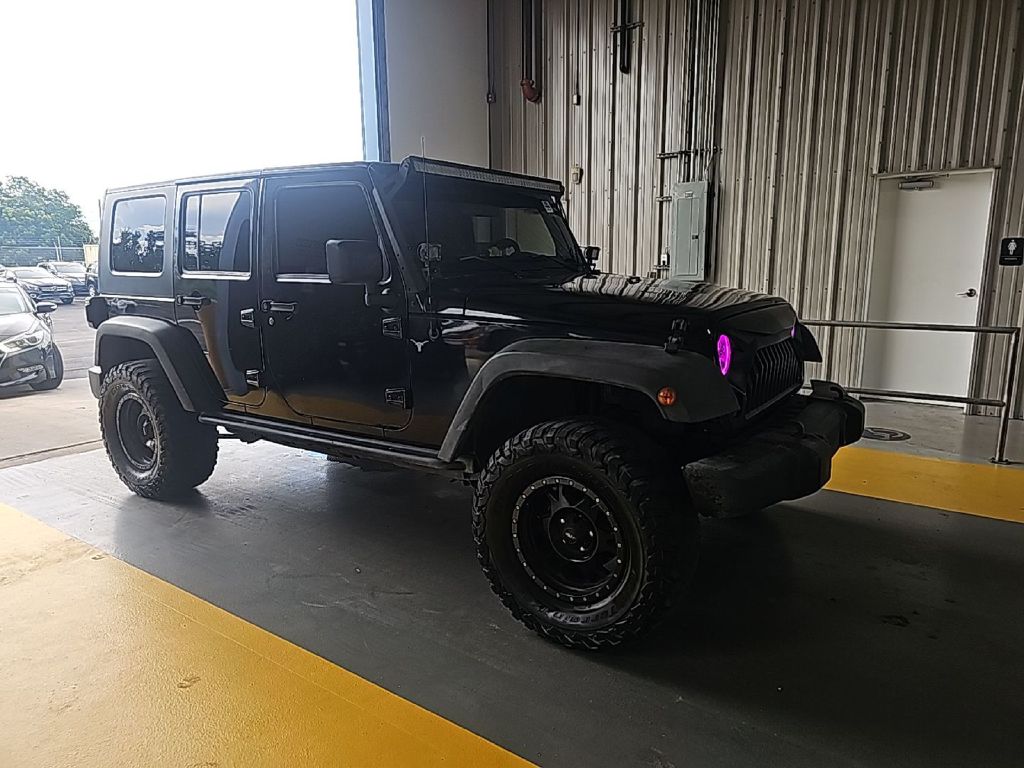Photo 5 of this JEEP WRANGLER UNLIMI