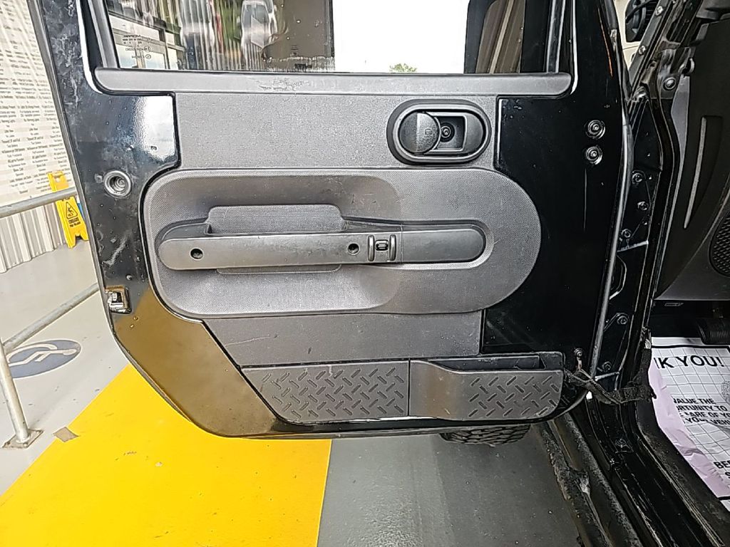Photo 11 of this JEEP WRANGLER UNLIMI