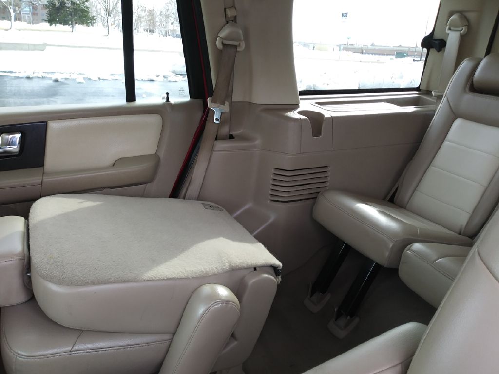 Photo 14 of this FORD EXPEDITION