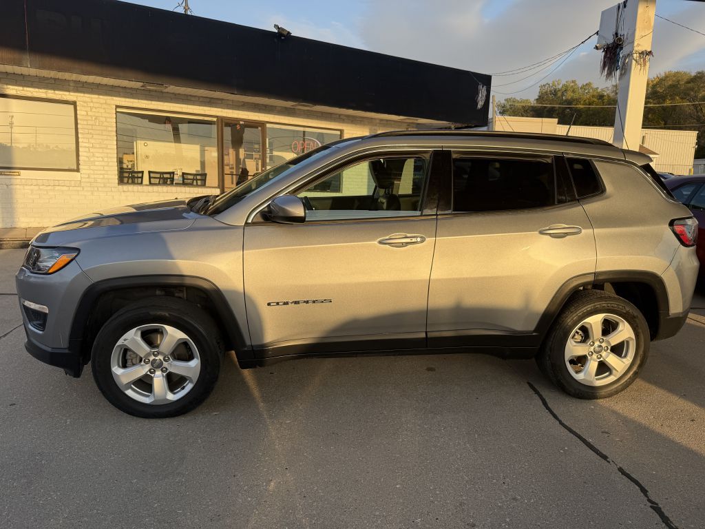 Photo 4 of this JEEP COMPASS