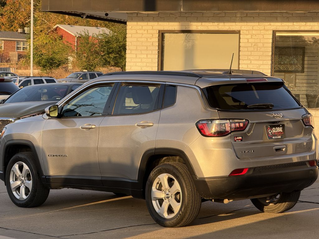 Photo 5 of this JEEP COMPASS