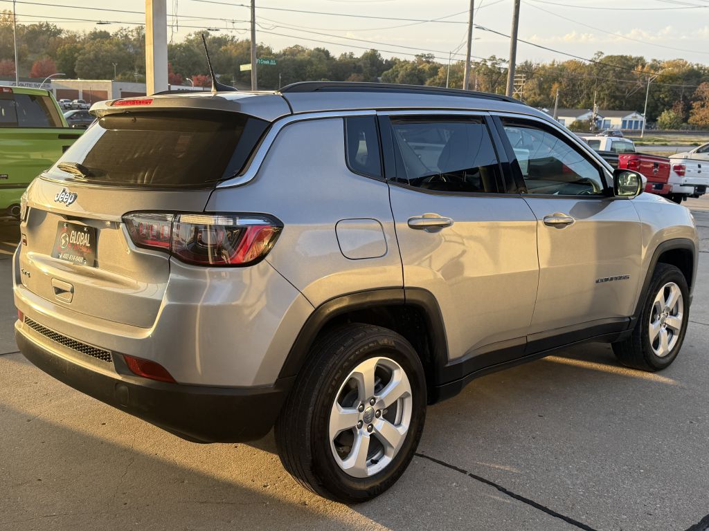 Photo 7 of this JEEP COMPASS