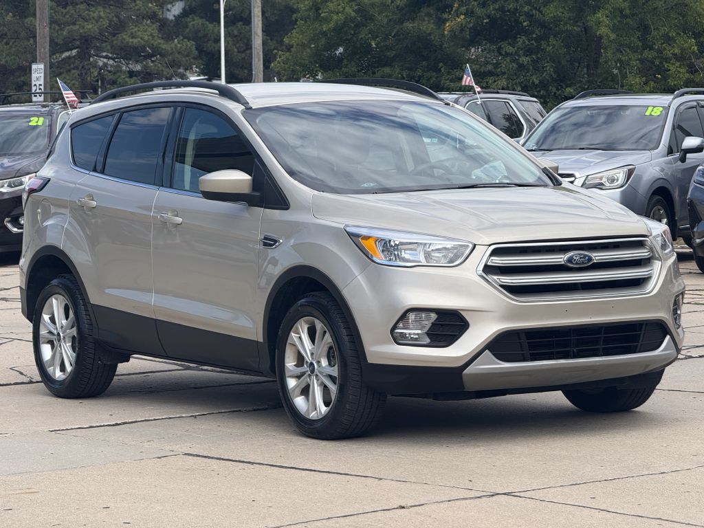 2018 FORD ESCAPE SE