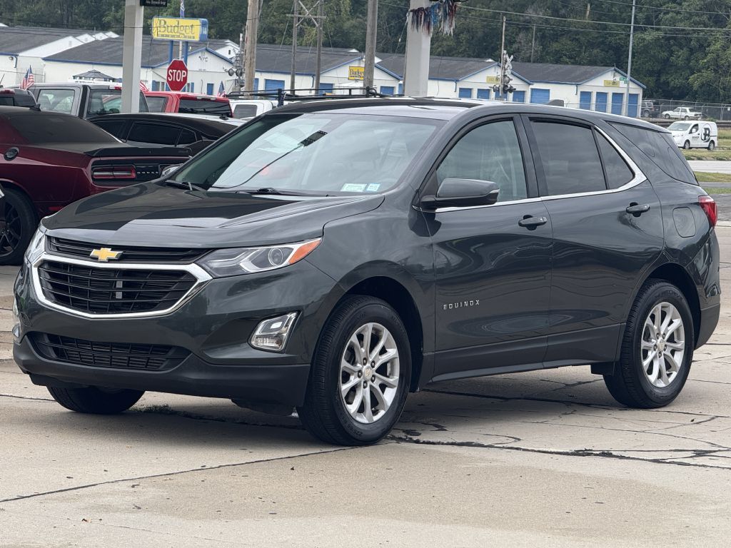 Photo 3 of this CHEVROLET EQUINOX