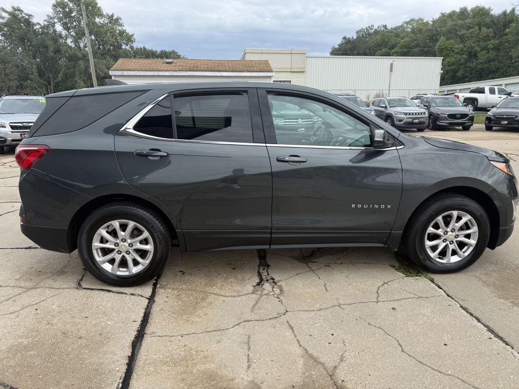 Photo 8 of this CHEVROLET EQUINOX