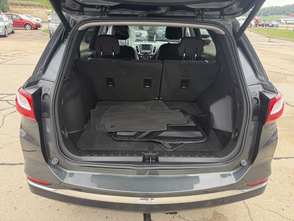 Photo 9 of this CHEVROLET EQUINOX
