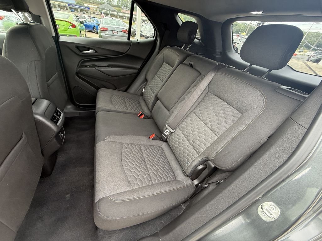 Photo 12 of this CHEVROLET EQUINOX