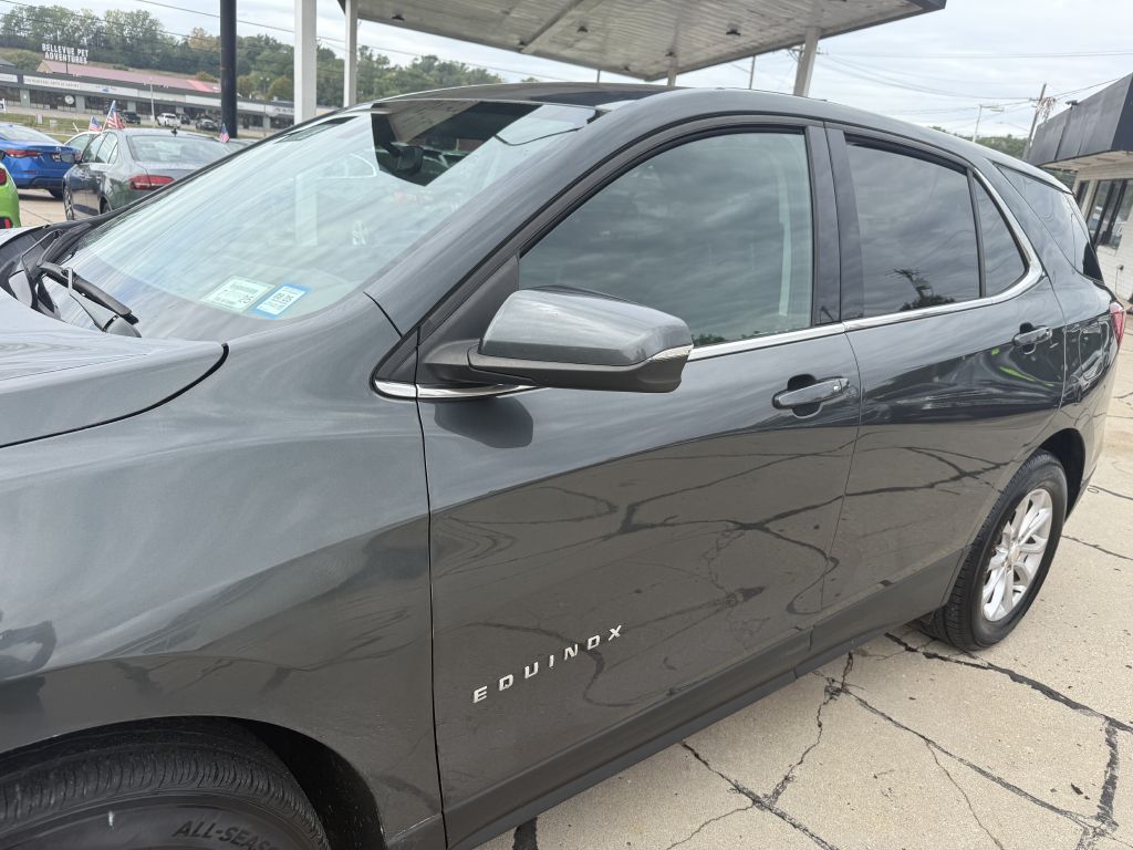 Photo 20 of this CHEVROLET EQUINOX