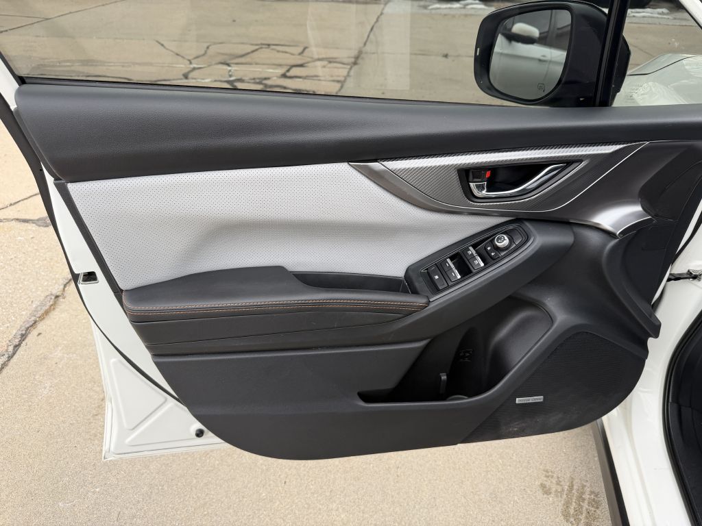 Photo 11 of this SUBARU CROSSTREK