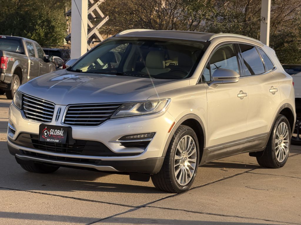 Photo 3 of this LINCOLN MKC