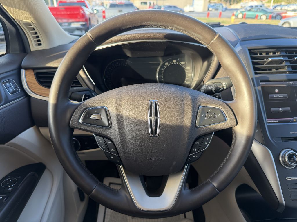 Photo 13 of this LINCOLN MKC