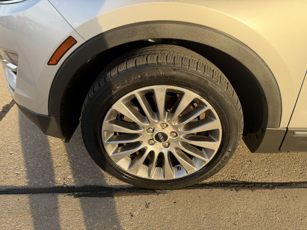 Photo 20 of this LINCOLN MKC